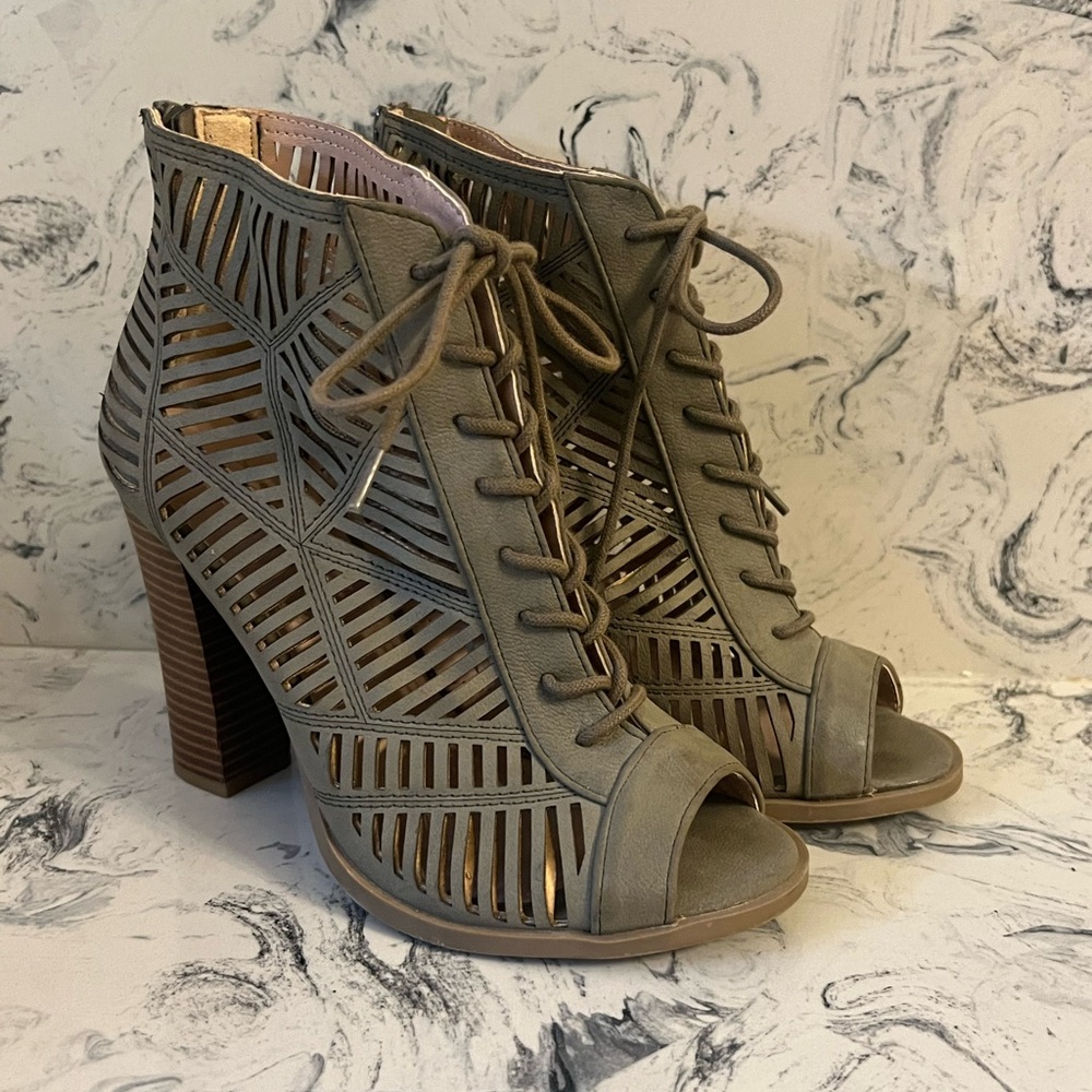Mix No. 6 peep-toed booties